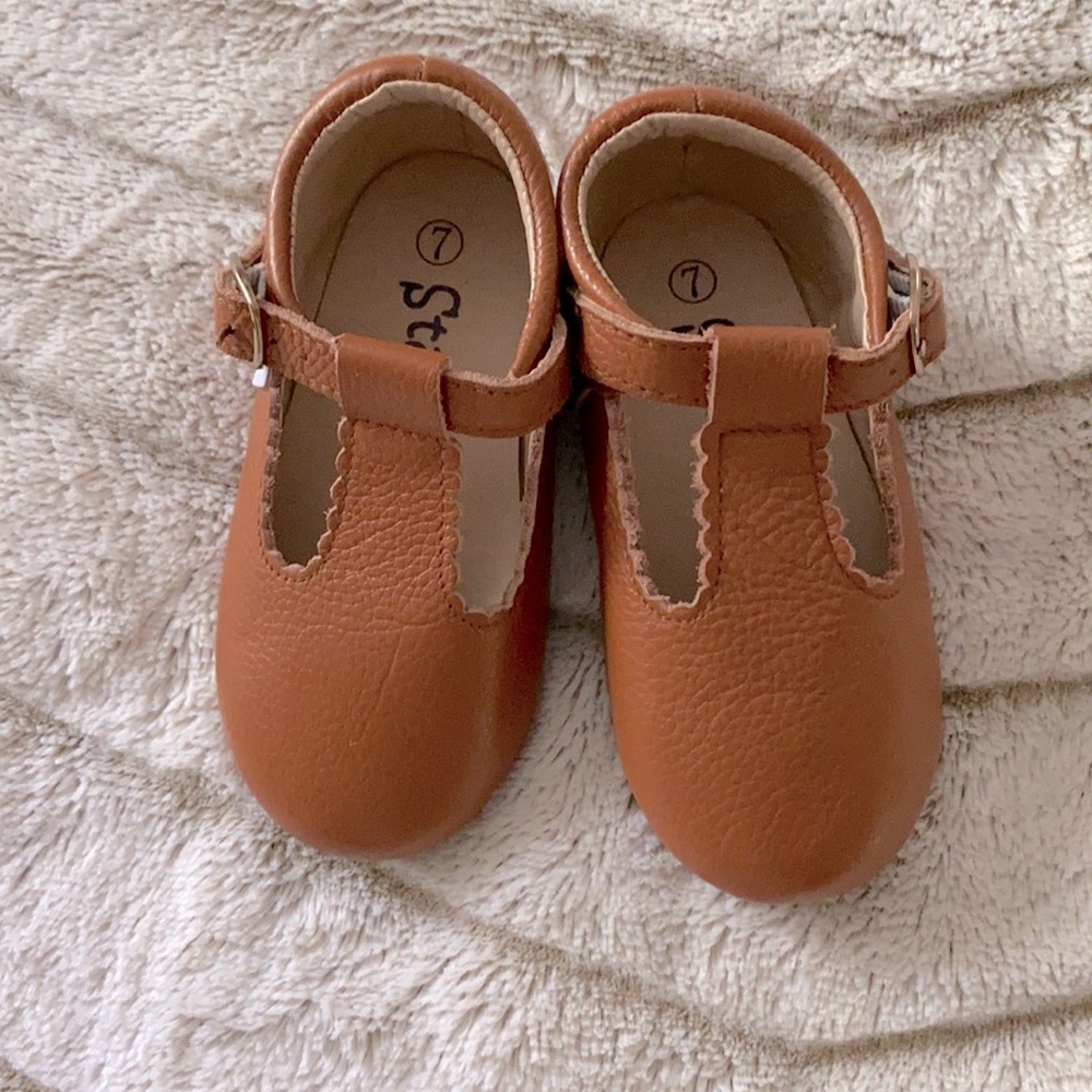 Vintage leather Mary Janes size 7t EUC